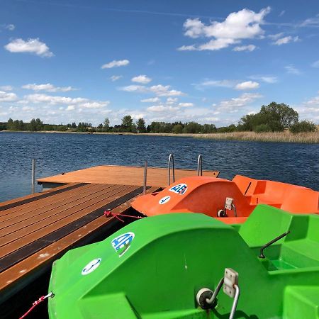 Ab Domki Caloroczne Nad Jeziorem Stęszew Eksteriør billede